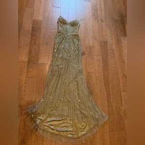 Elegant Gold Evening Gown